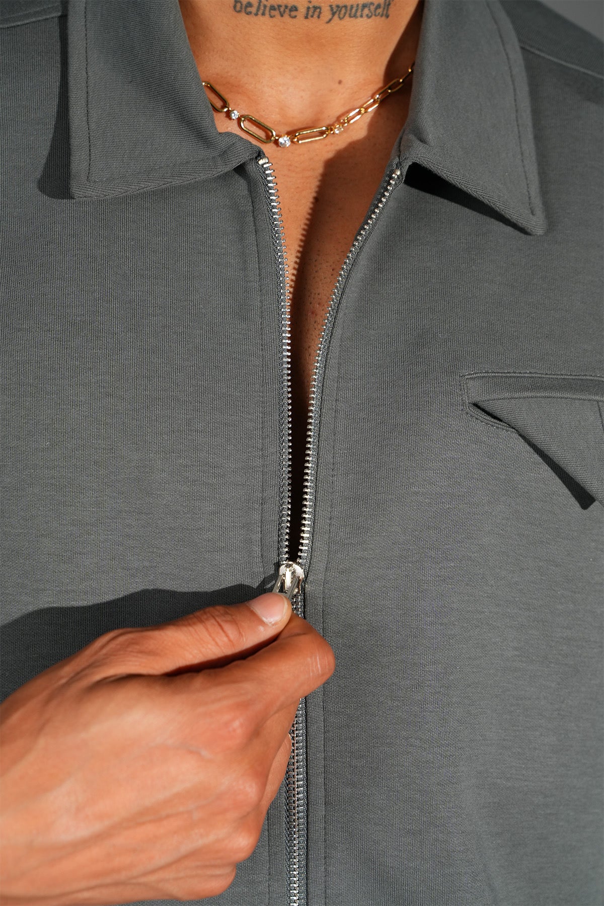 Ensemble gris Ikao